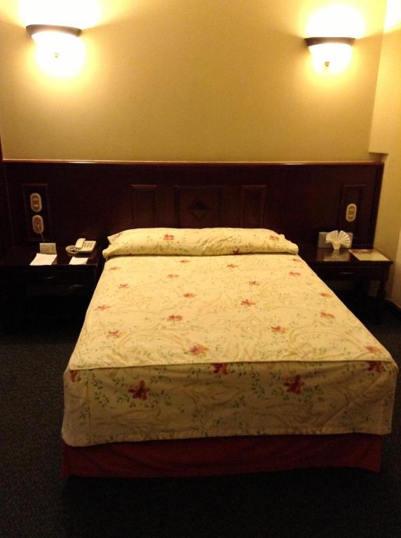 Hotel Real De Uruapan Uruapan  Room photo