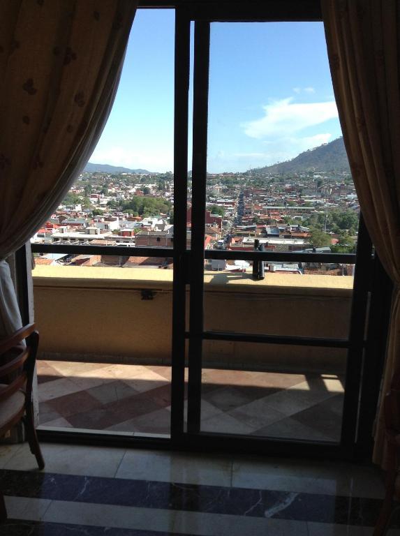 Hotel Real De Uruapan Uruapan  Exterior photo